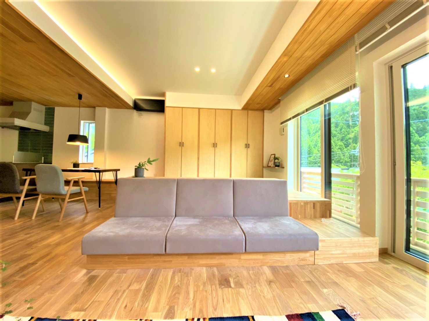 組み合わせて2人掛けソファーにもできる、1人掛けソファーを作る方法 動画生活に役立つDIYチャンネル