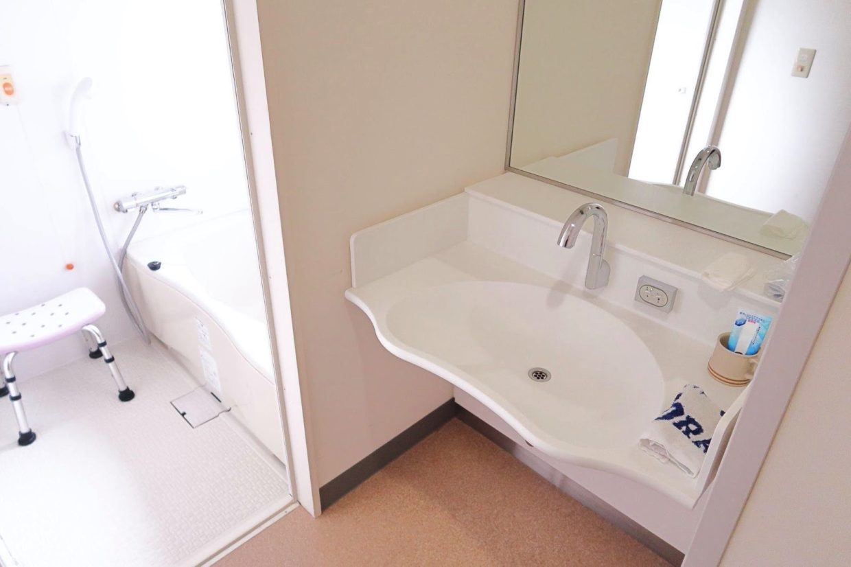 186 玄関すぐに洗面所・トイレ・お風呂があるメリット・デメリットリノベーションしたビルに住む