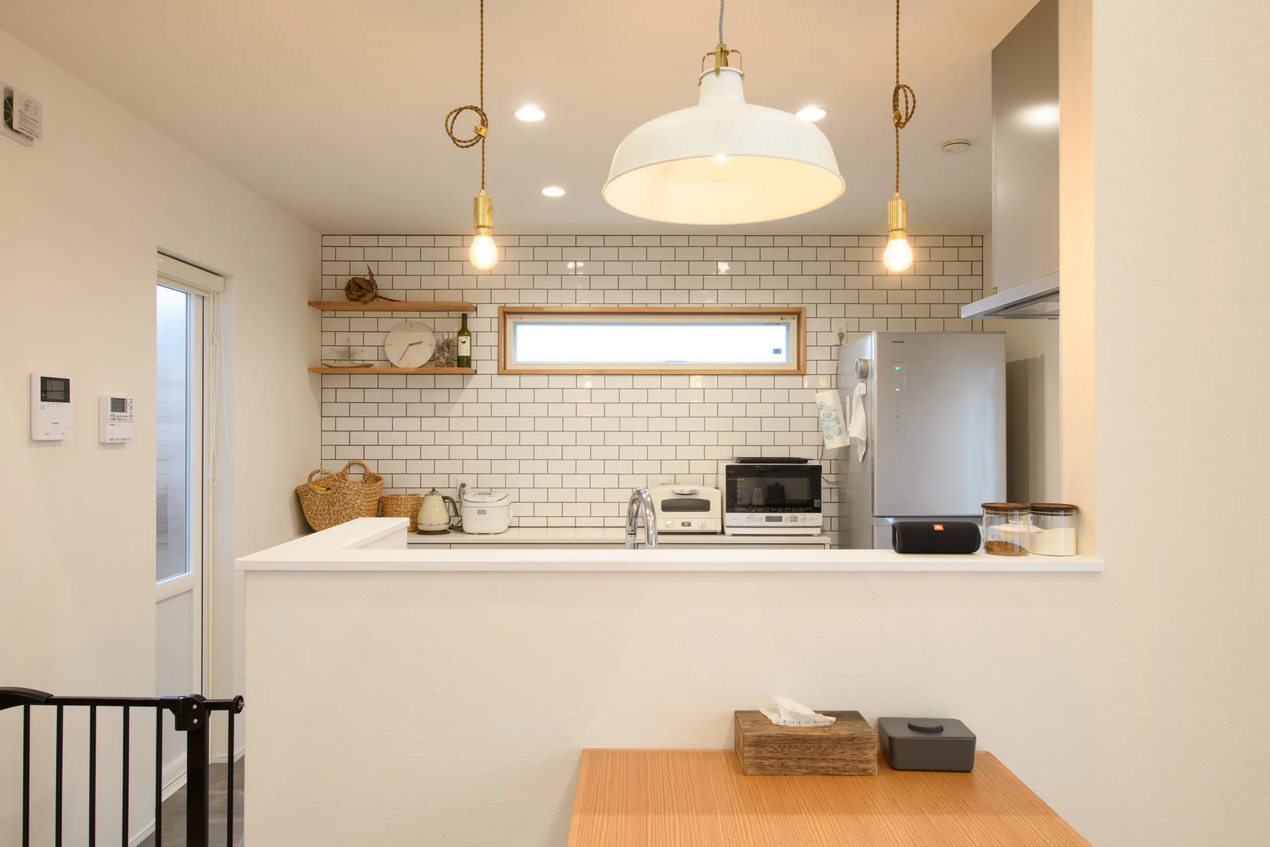 タイルのカップボード - キッチン収納のお店