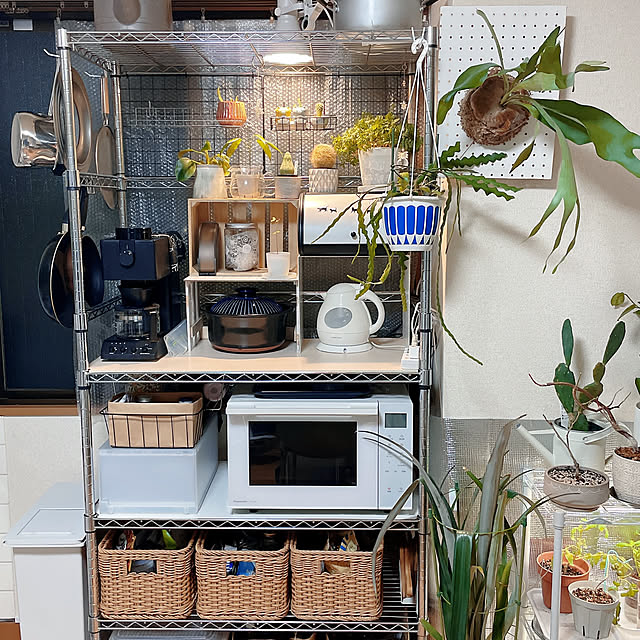 スチールラックをおしゃれに改造！工具なしで失敗なく簡単アレンジ