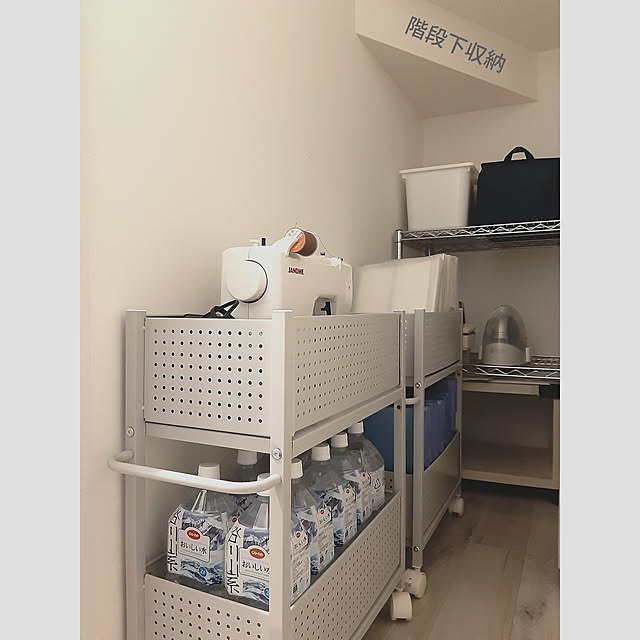 階段下収納にスチールラック パイプ棚 を設置！元 社内SEの徒然なる日記