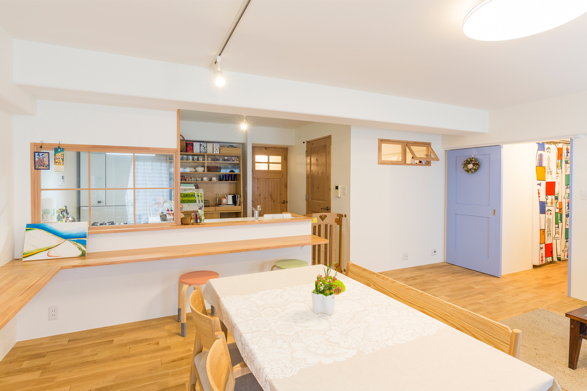 木と白に囲まれた北欧リビングルーム画像集北欧インテリア