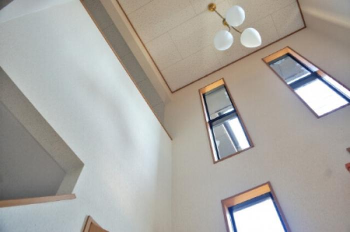 古い照明器具でショート寸前！！岡崎市の電気工事は はらでんレスキュー 原田電工社