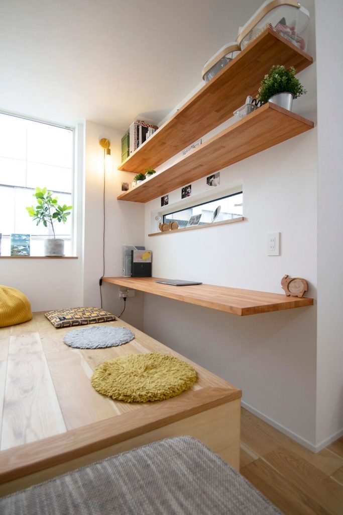 小上がり!! モダンなリビングの中の和のコーナー建築設計ブログ自然素材の新築・注文住宅 TAU設計工房