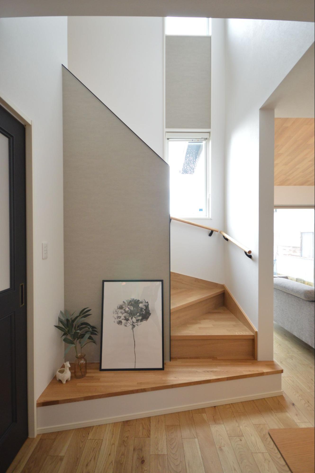 ストリップ階段の有効活用自然素材・無垢材の家を提案する 無垢スタイル建築設計 のスタッフブログ