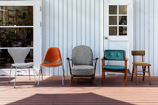 アンティーク ヴィンテージ イタリア製 モケット生地 ダイニングチェア イタリア製クラシックシリーズ 肘付きチェア 通販 - ディノス