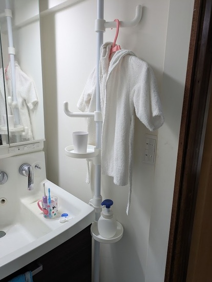 ニトリ「狭くても収納が増やせる」「見た目もおしゃれに」洗面所・脱衣所収納アイテム5選たまひよ