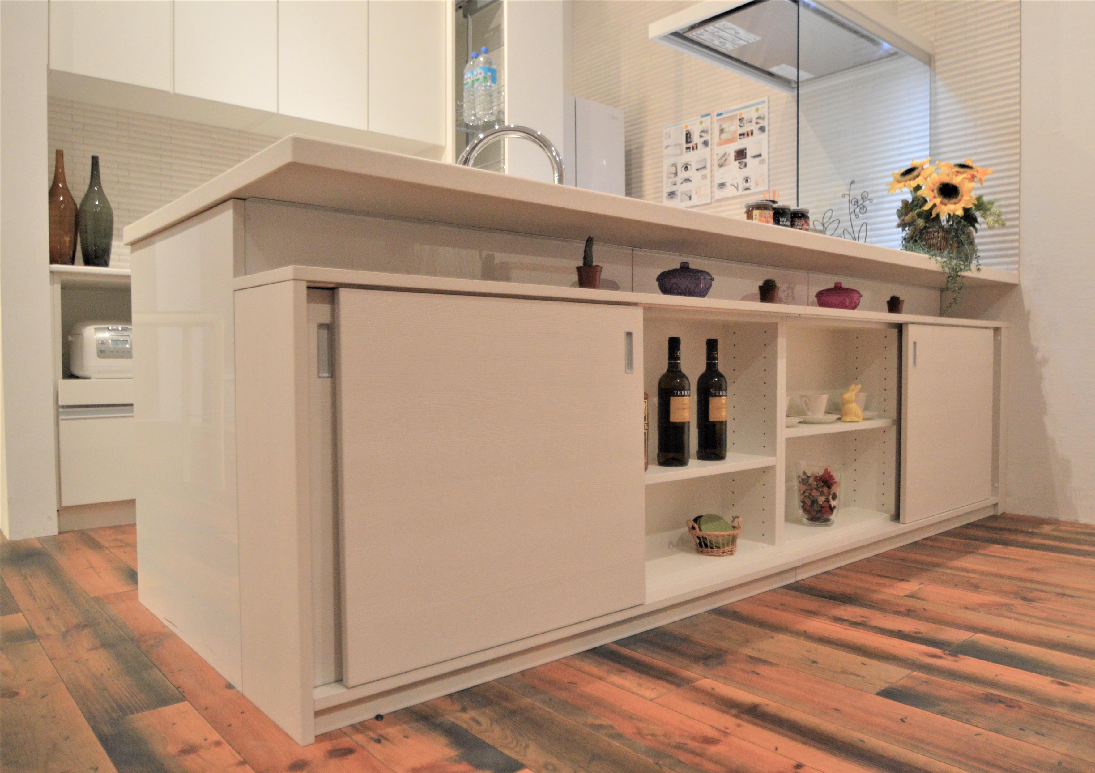 カウンター下収納 薄型キャビネット 引出し扉タイプ 日本製 約幅81cmキャビネット 棚 収納 薄型 キッチン カウンター 完成品 ラックキッチン収納 引き出し 窓下 リビング ブラック シンプル: リビングート ANA Mall店ANA Mallマイルが貯まる・使える