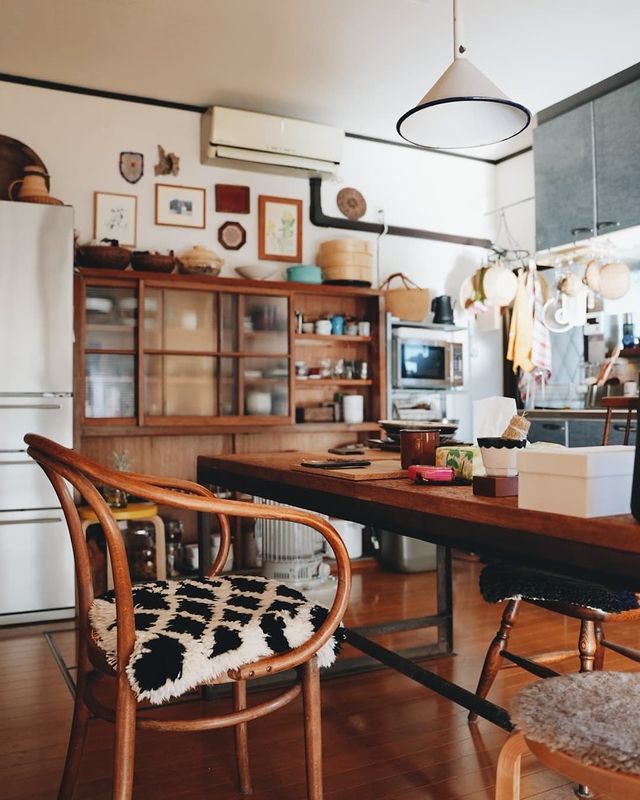 レトロインテリアとは？特徴や部屋づくりのポイント、実例も紹介 アットホーム 住まい・不動産のお役立ち情報＆ツール