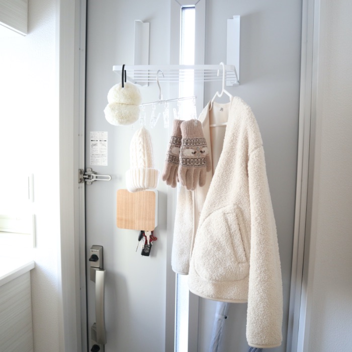 山崎実業 フック付きマグネット手袋ホルダー タワー tower 収納ボックス おしゃれ シンプル インテリア雑貨 帽子 お散歩グッズ リードアームカバー 玄関 防寒グッズ 小物 壁面収納 ラック モノトーン タワーシリーズ towerシリーズ 公式 - メルカリ