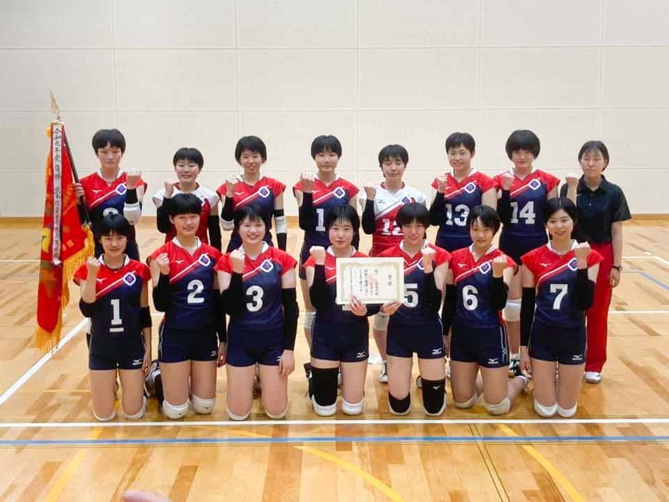 高校】バレーボール部 春高バレー・ベスト８！！ - 熊本信愛女学院