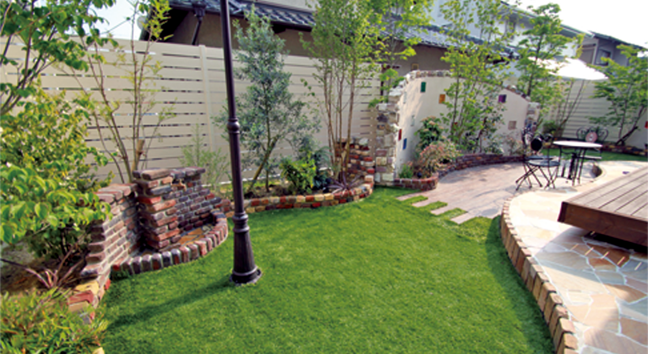 お洒落すぎる‼︎ここはもう間違いなくヨーロッパのお庭！最高に素敵なマルシェでお気に入りの秋庭アイテムをゲットしよう！ tea tree garden園芸 ガーデニング店巡り滋賀 大津