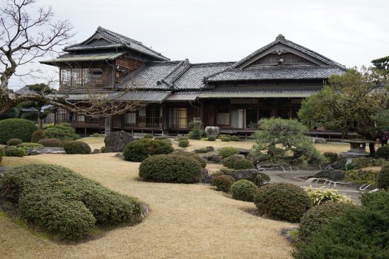 広い土地に立つ和風豪邸の平屋 施工例まとめ宇都宮で平屋暮らし