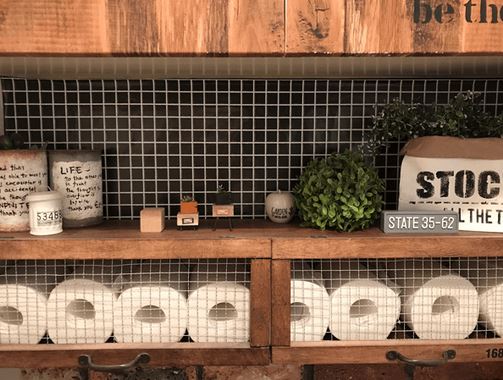 トイレの窓枠に棚をDIY😆, つけ直した棚板が, 窓の鍵にひっかかり作り直しだー,まだ作り直してない ,DIY歴9年でもこんなことなるんだ・, お恥ずかしい限りです🤣, でも、楽しいっ❤️,diy ,木工,diy好き,diyインテリア,diyのある暮らし,ナチュラルインテリア,おうち時間を楽しむ,diyhomedecor,マドカズラ,