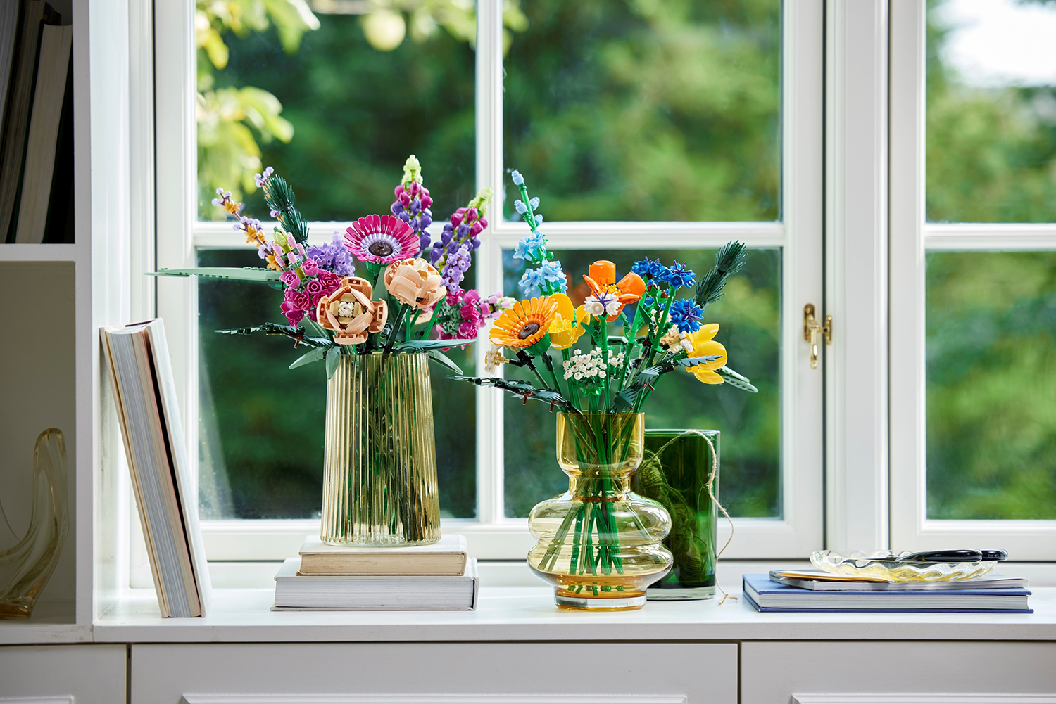 花器ひとつでホテルさながらの空間に。フラワーベースを使ったインテリアアイデア集Sheage シェアージュ