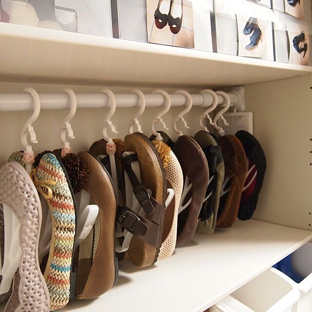 狭い玄関の靴収納も100均で解決！100均便利グッズやスッキリ見せるDIYアイデアをご紹介