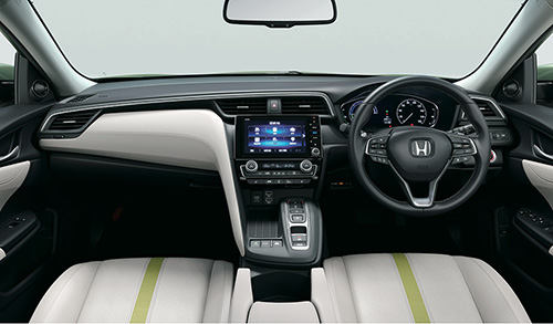 ホンダ新「アコード」まもなく登場！ スタイリッシュデザイン＆最新「手放し」機能搭載!? 豪華“白”内装もイイ「ビッグなセダン」が販売店でも話題にくるまのニュース https:kuruma-news.jp post 904419ホンダHonda新型アコードアコード試乗セダン