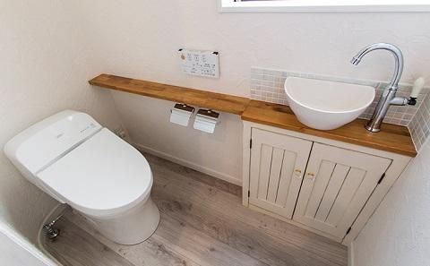 トイレ寸法はどれくらいがオススメ？トイレを広く見せるコツを解説！ - トイレ - ハピすむ