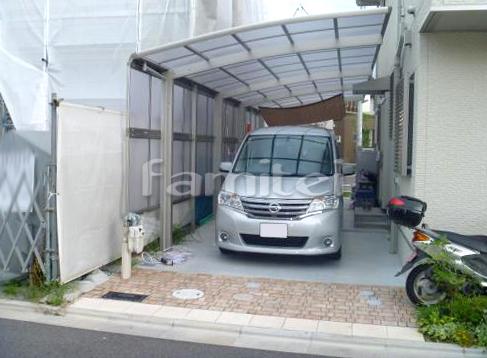 カーポート１台単棟LIXIL カーポートSC フラット屋根 吊り下げ屋根の外構施工例 現場番号：39683- ファミリー庭園大阪店