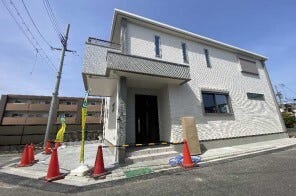 高槻市バス 時計のあるバス停を訪れてみる 西之川原バス停 : 高槻Network新聞