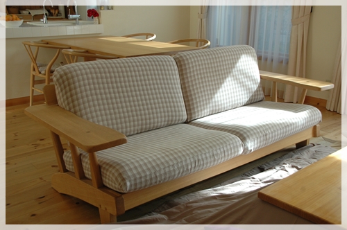 ソファとしても使えるデイベッドを自作「材料費約5,000円です」ノークラウド