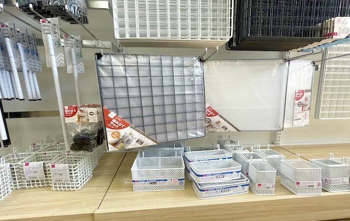 100均DIY ダイソースチールラックを利用して アイアンシェルフDIY