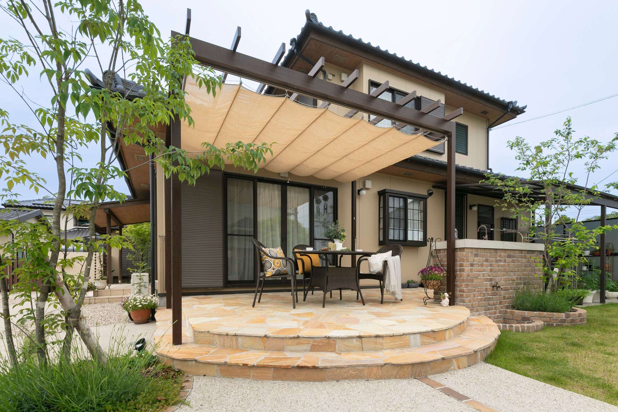 パーゴラとパティオ」のアイデア 15 件パーゴラ, パーゴラとパティオ, パティオ