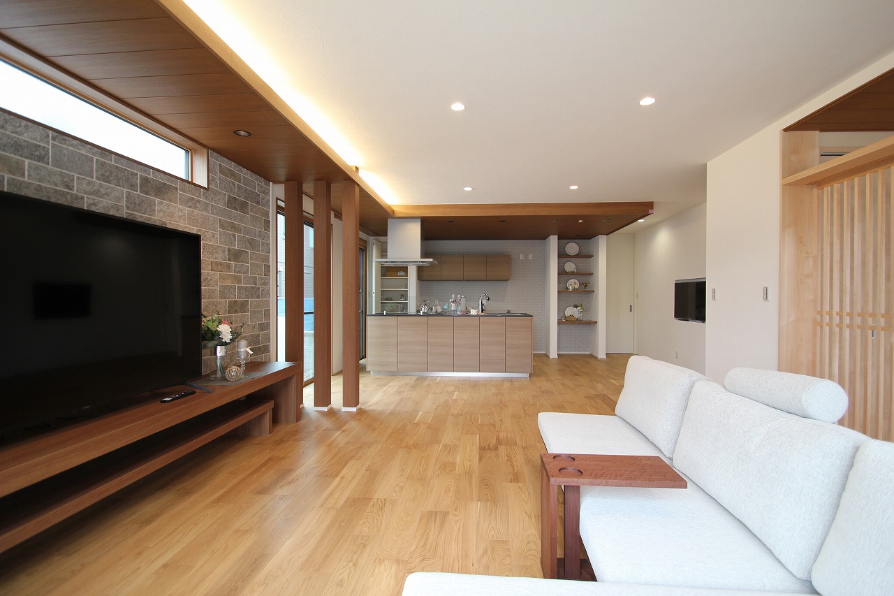 おしゃれダイニング 下がり天井はいくらできる！？デメリットを紹介 - EMA HOUSE