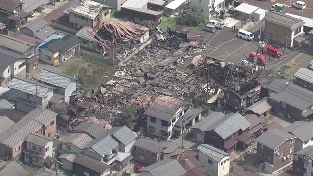 新潟上越市高田地区の建物密集地で火事、全焼3棟含め計6棟焼ける | 新潟日報デジタルプラス