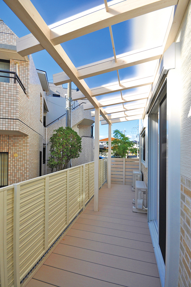 秋の夜長を楽しむテラスの活用方法についてアイディアいっぱいお庭ブログ