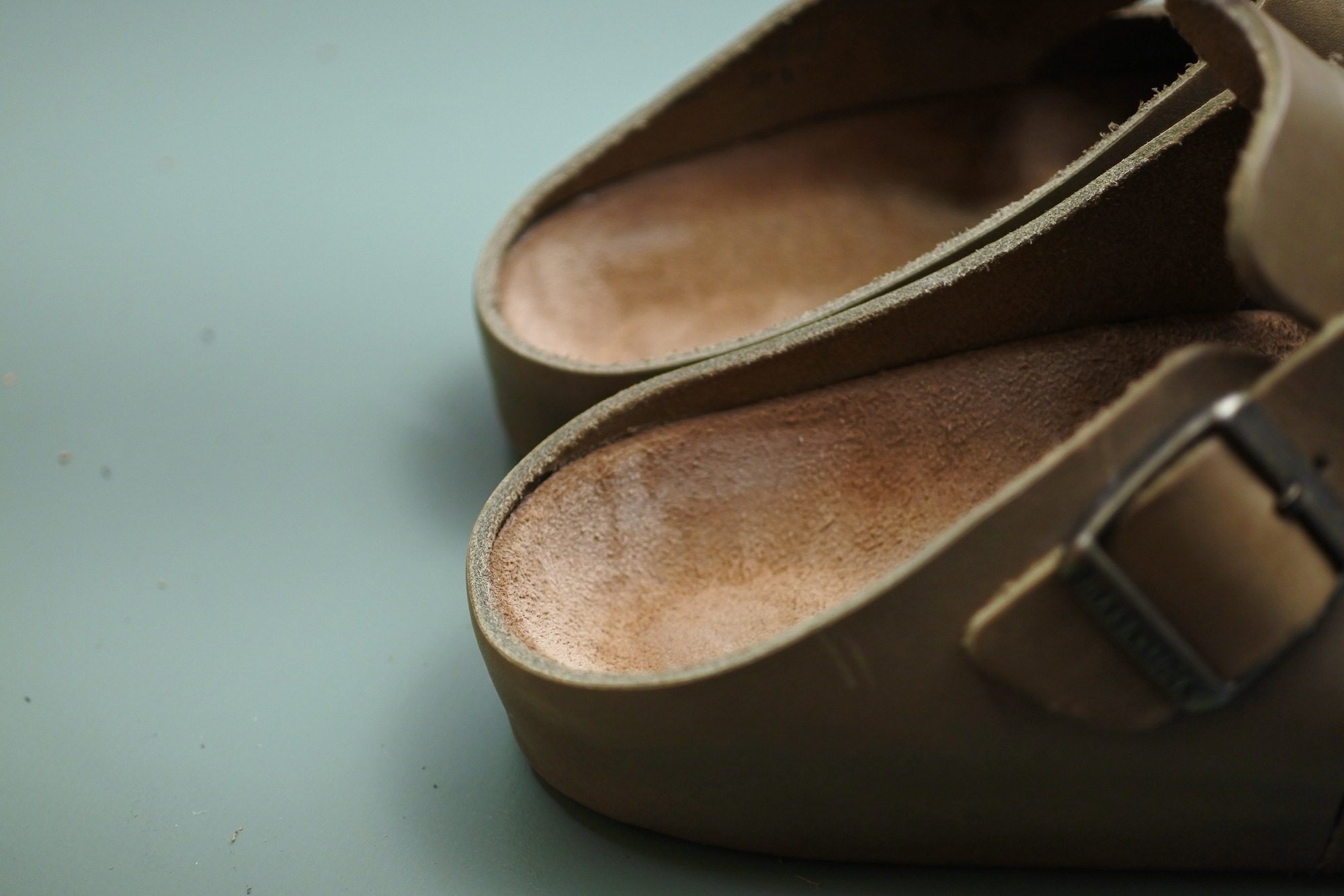 ビルケンシュトック 人気のビルケン、ロンドンを修理・ソール交換○街の修理屋さんの気になる料金・納期、公式とどう違う？○靴修理店CRADLEのホームページ